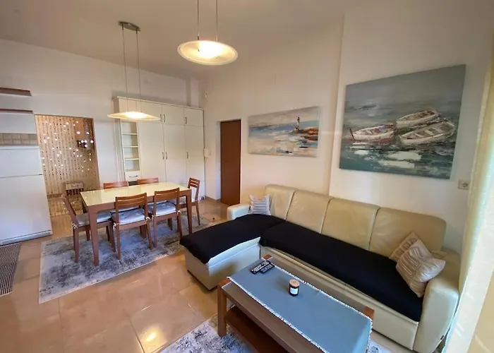 Апартаменты Downtown Биоград-на-Мору