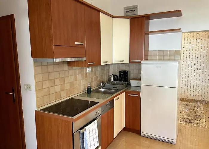 Downtown * Биоград-на-Мору